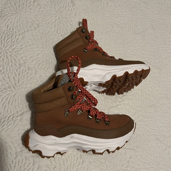 Sorel Women’s Kinetic Breakthrough Conquest Boot 7.5🌄🥾 - Picture 12 of 16